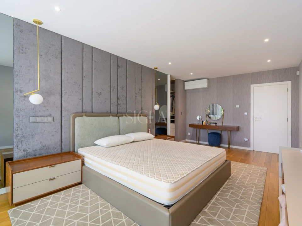 Moradia T3 para Arrendamento em Gulpilhares e Valadares Foto 23