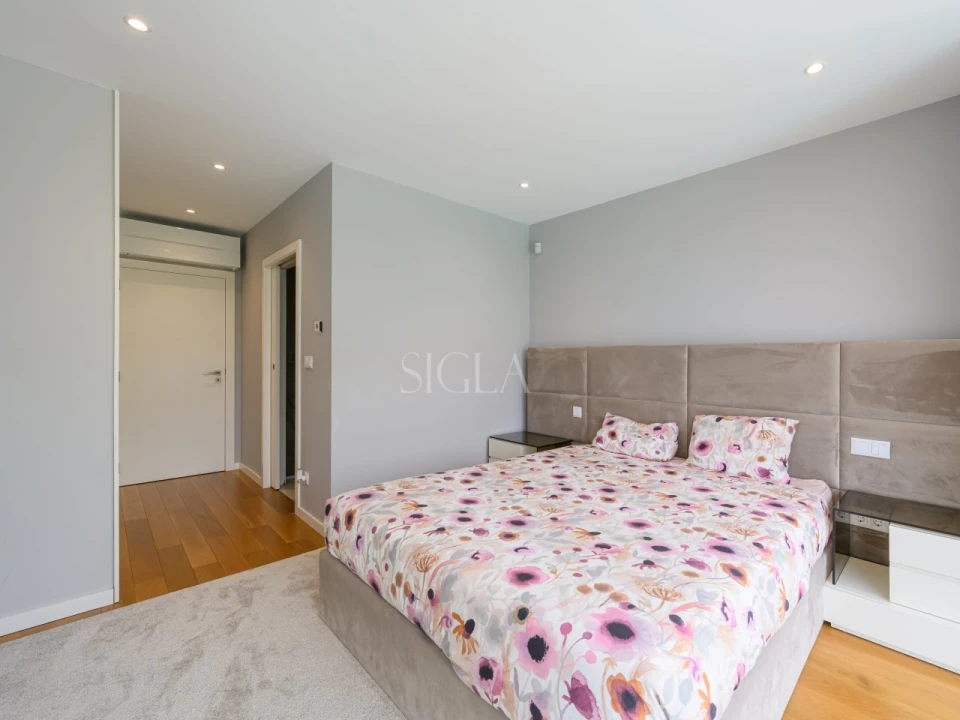 Moradia T3 para Arrendamento em Gulpilhares e Valadares Foto 27