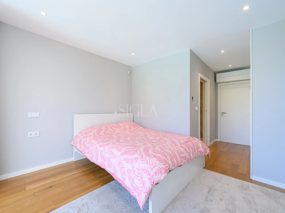 Moradia T3 para Arrendamento em Gulpilhares e Valadares Foto 28