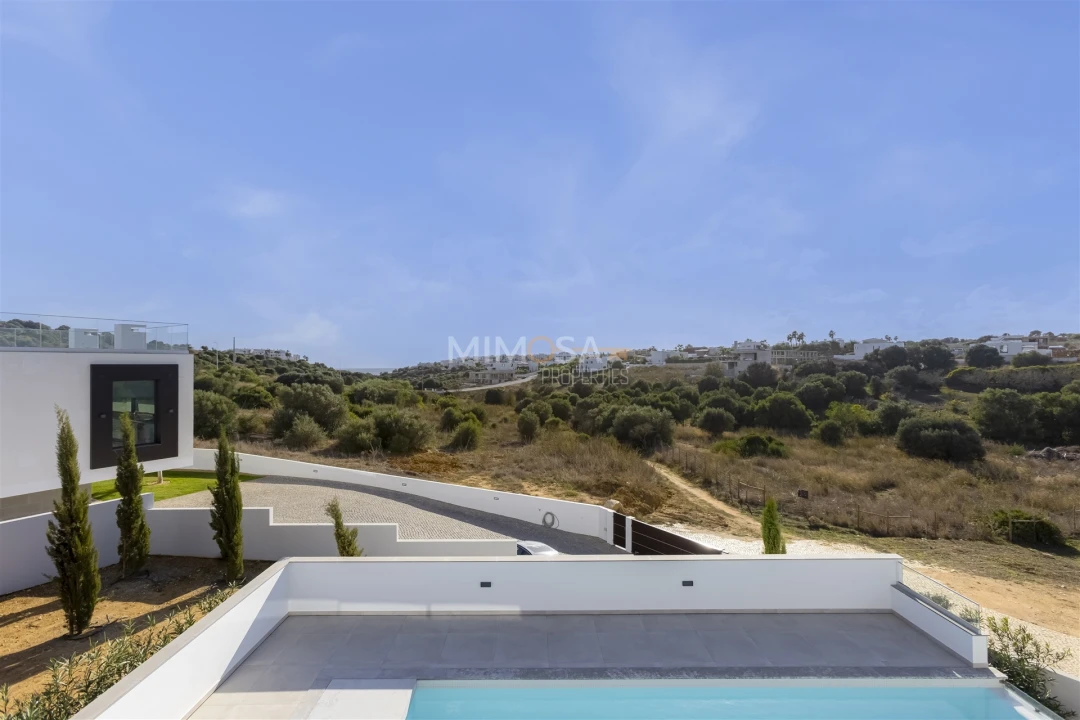 Moradia T5 para Venda em Lagos (São Sebastião e Santa Maria) Foto 37