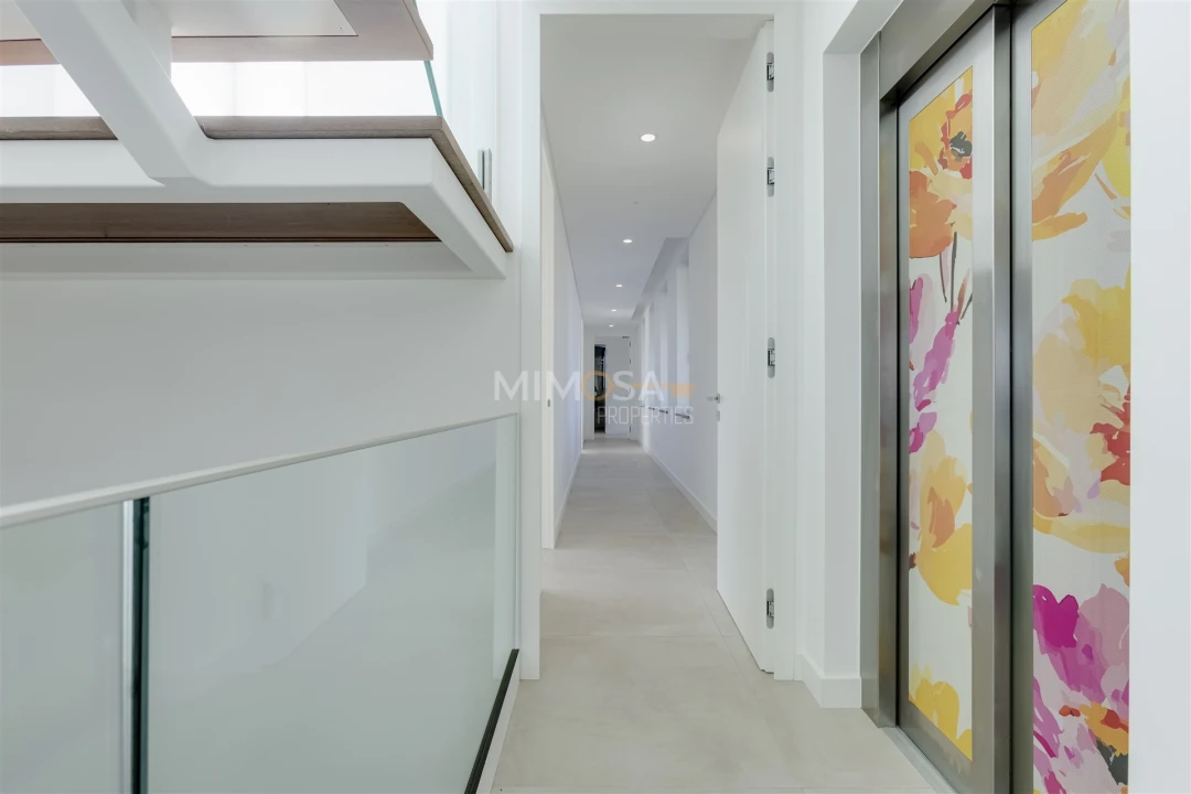 Moradia T5 para Venda em Lagos (São Sebastião e Santa Maria) Foto 19