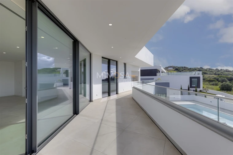 Moradia T5 para Venda em Lagos (São Sebastião e Santa Maria) Foto 38