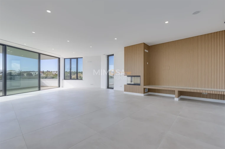 Moradia T5 para Venda em Lagos (São Sebastião e Santa Maria) Foto 46