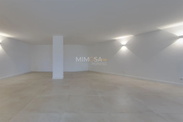 Moradia T5 para Venda em Lagos (São Sebastião e Santa Maria) Foto 15