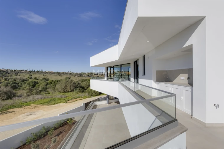 Moradia T5 para Venda em Lagos (São Sebastião e Santa Maria) Foto 39