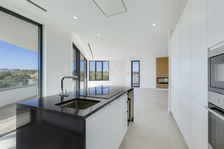 Moradia T5 para Venda em Lagos (São Sebastião e Santa Maria) Foto 50