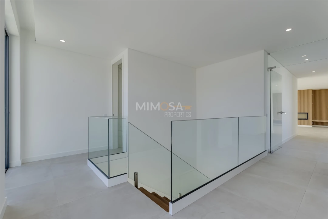 Moradia T5 para Venda em Lagos (São Sebastião e Santa Maria) Foto 41