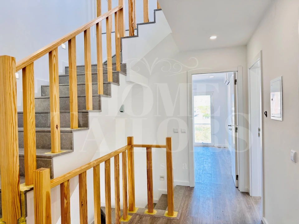 Moradia T3 para Venda em Encarnação Foto 23