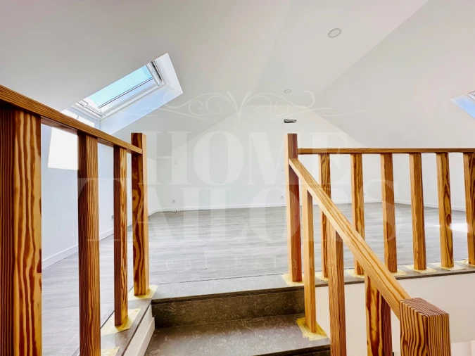 Moradia T3 para Venda em Encarnação Foto 30