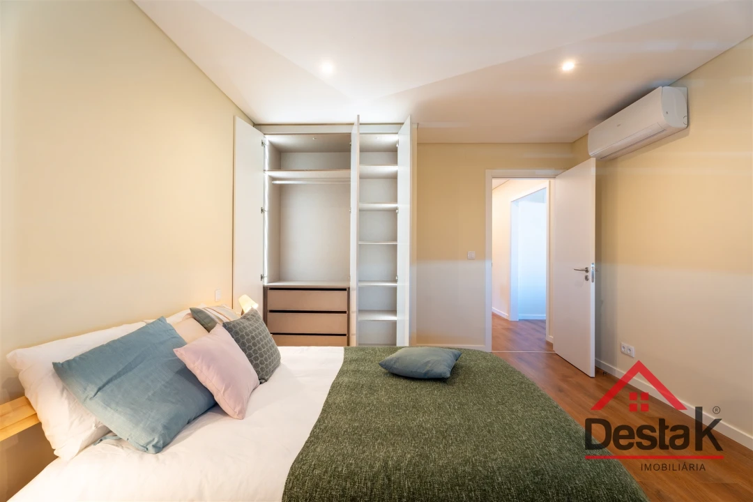 Apartamento T3 para Venda em Cacém e São Marcos Foto 14