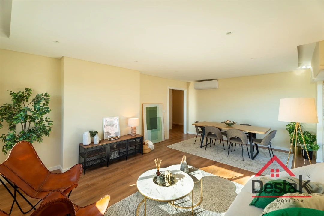 Apartamento T3 para Venda em Cacém e São Marcos Foto 1