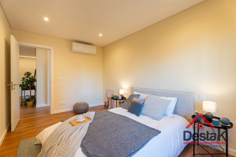 Apartamento T3 para Venda em Cacém e São Marcos Foto 38