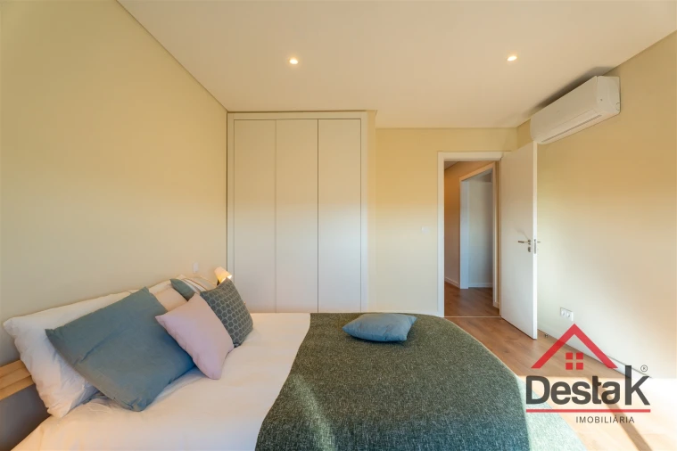 Apartamento T3 para Venda em Cacém e São Marcos Foto 12