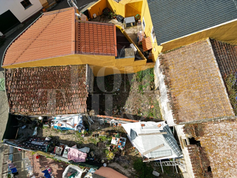 Moradia T2 para Venda em Santo Quintino Foto 10