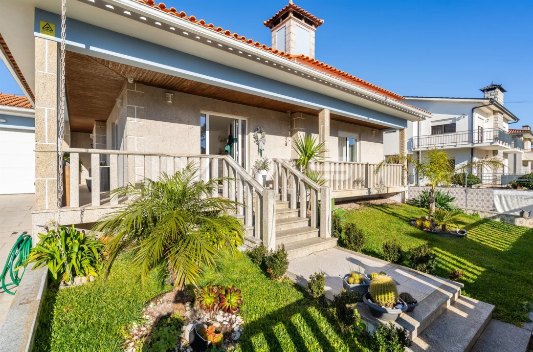 Moradia T4 para Venda em Apúlia e Fão Foto 2