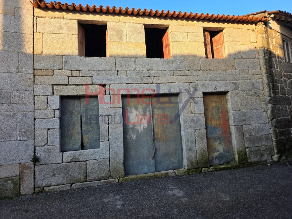 Moradia T3 para Venda em Silgueiros Foto 3