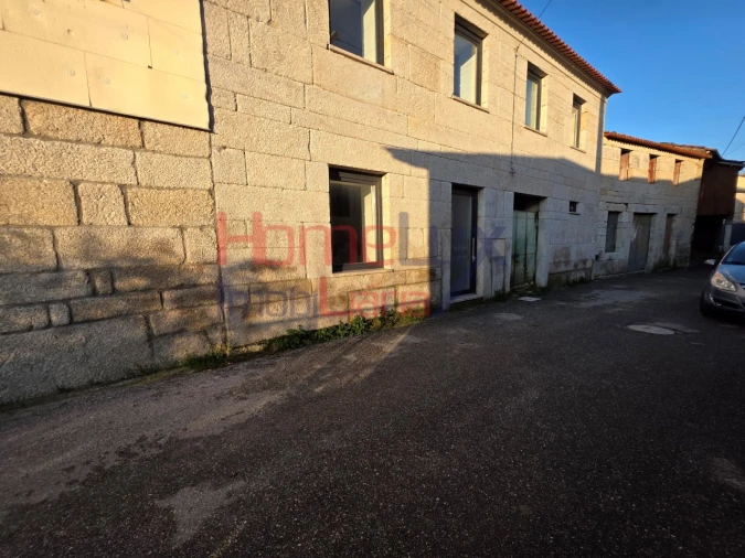 Moradia T4 para Venda em Silgueiros Foto 1