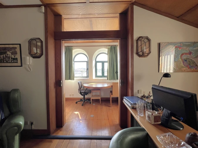 Escritório para Arrendamento em Lordelo do Ouro e Massarelos Foto 16