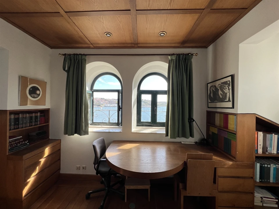 Escritório para Arrendamento em Lordelo do Ouro e Massarelos Foto 3