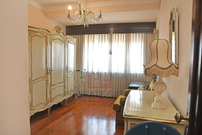 Apartamento T5 para Arrendamento em Bonfim
