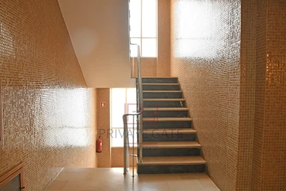 Apartamento T5 para Arrendamento em Bonfim