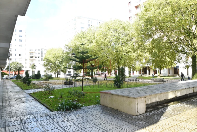 Apartamento T5 para Arrendamento em Bonfim Foto 48