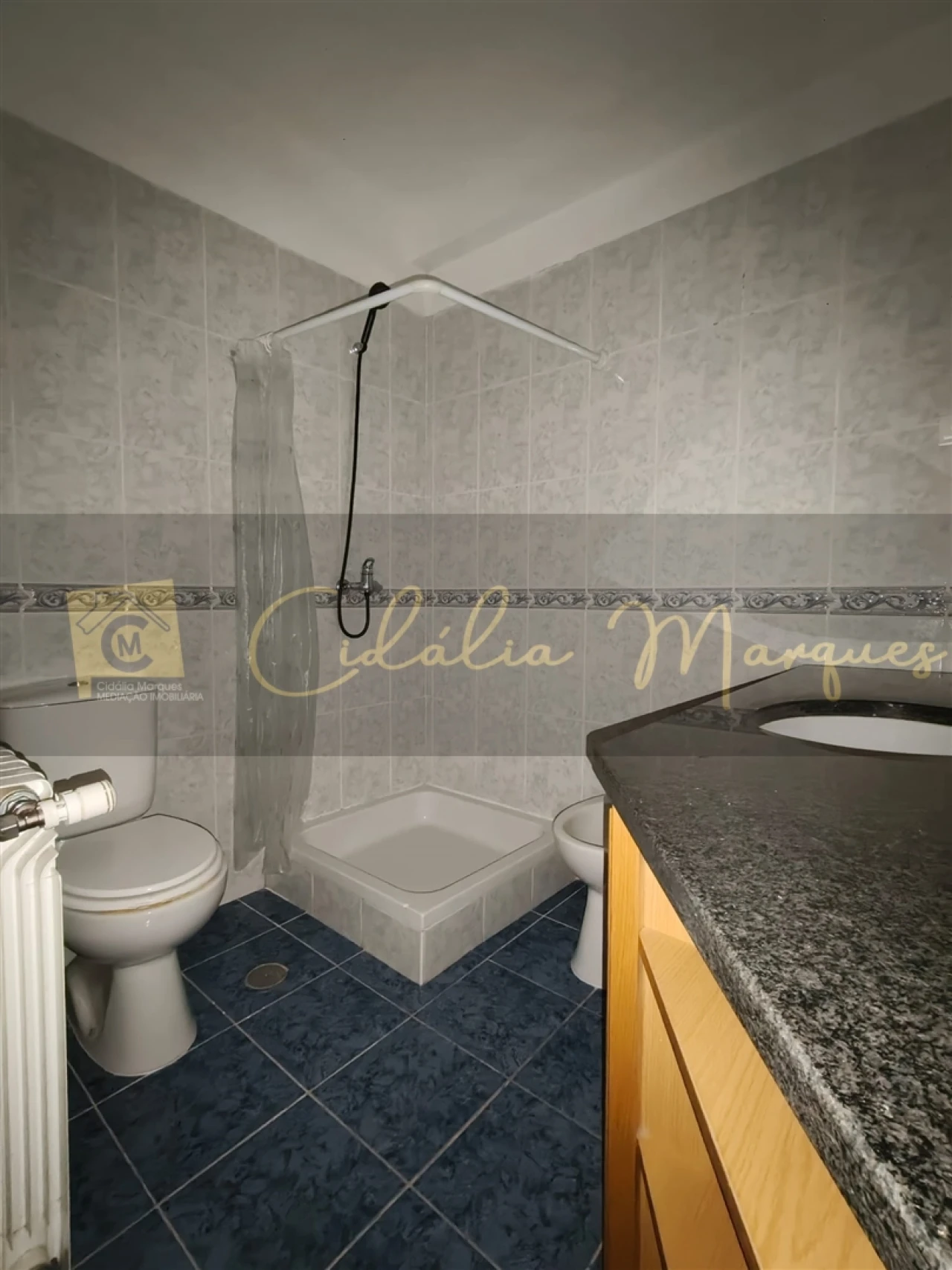 Apartamento T4 para Venda em Viseu Foto 15