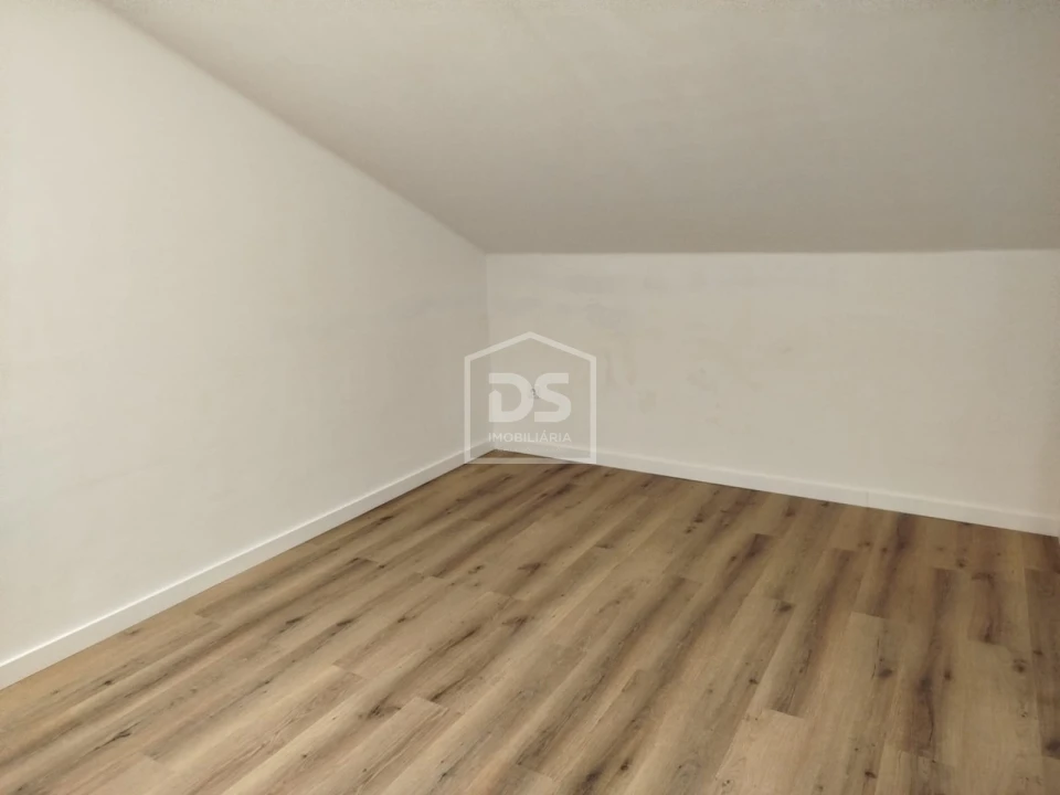 Apartamento T1 para Arrendamento em Viseu Foto 13