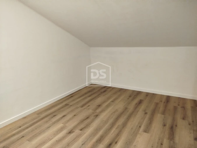 Apartamento T1 para Arrendamento em Viseu Foto 13