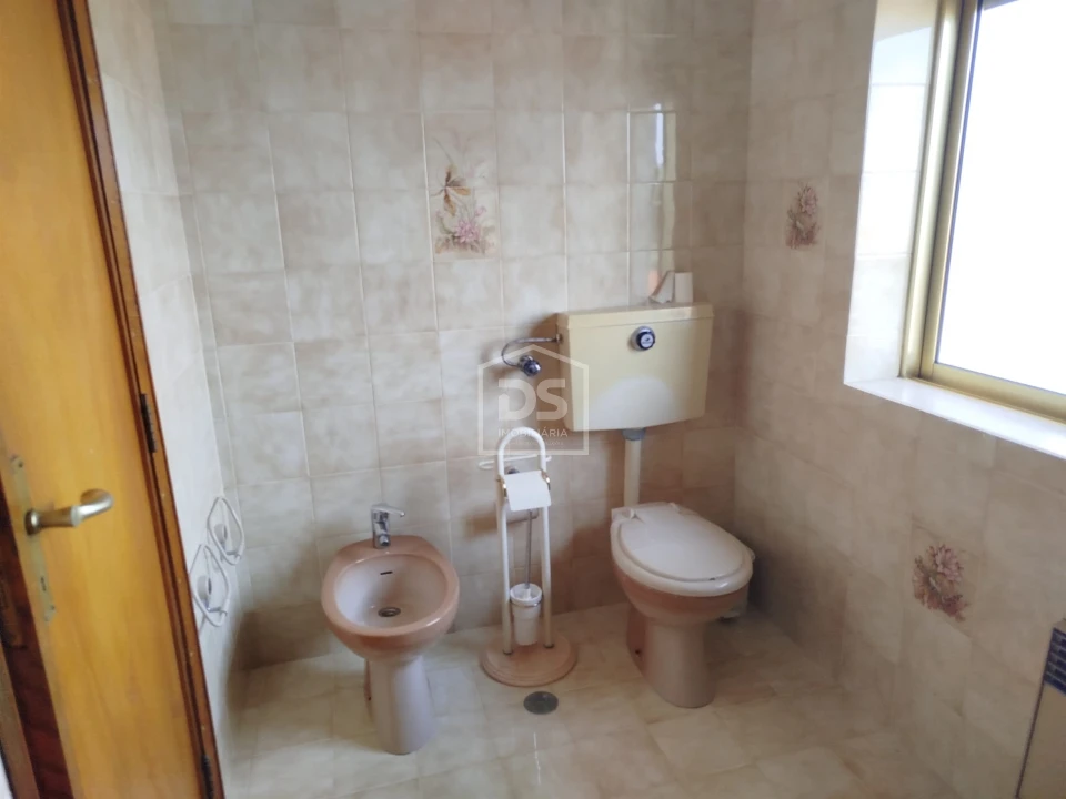 Moradia T4 para Venda em Tourais e Lajes Foto 71