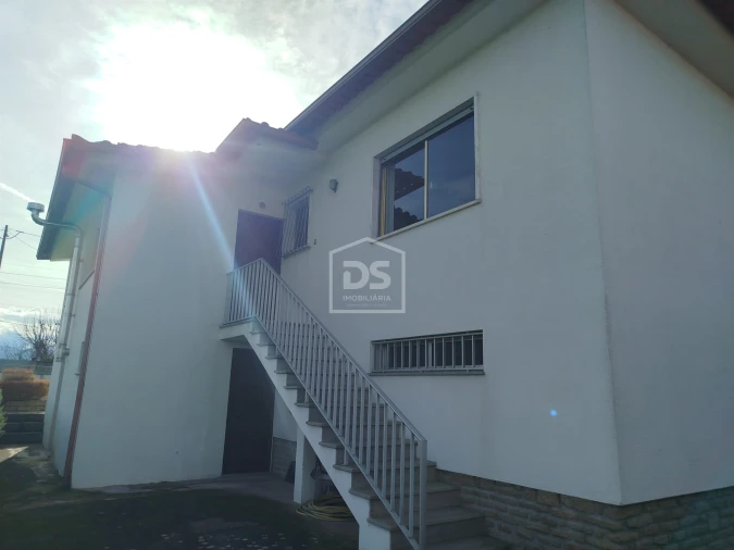 Moradia T4 para Venda em Tourais e Lajes Foto 28