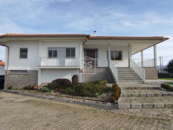 Moradia T4 para Venda em Tourais e Lajes Foto 17