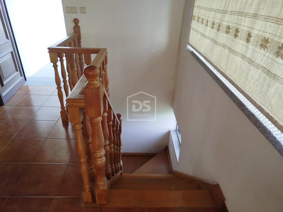 Moradia T4 para Venda em Tourais e Lajes Foto 47