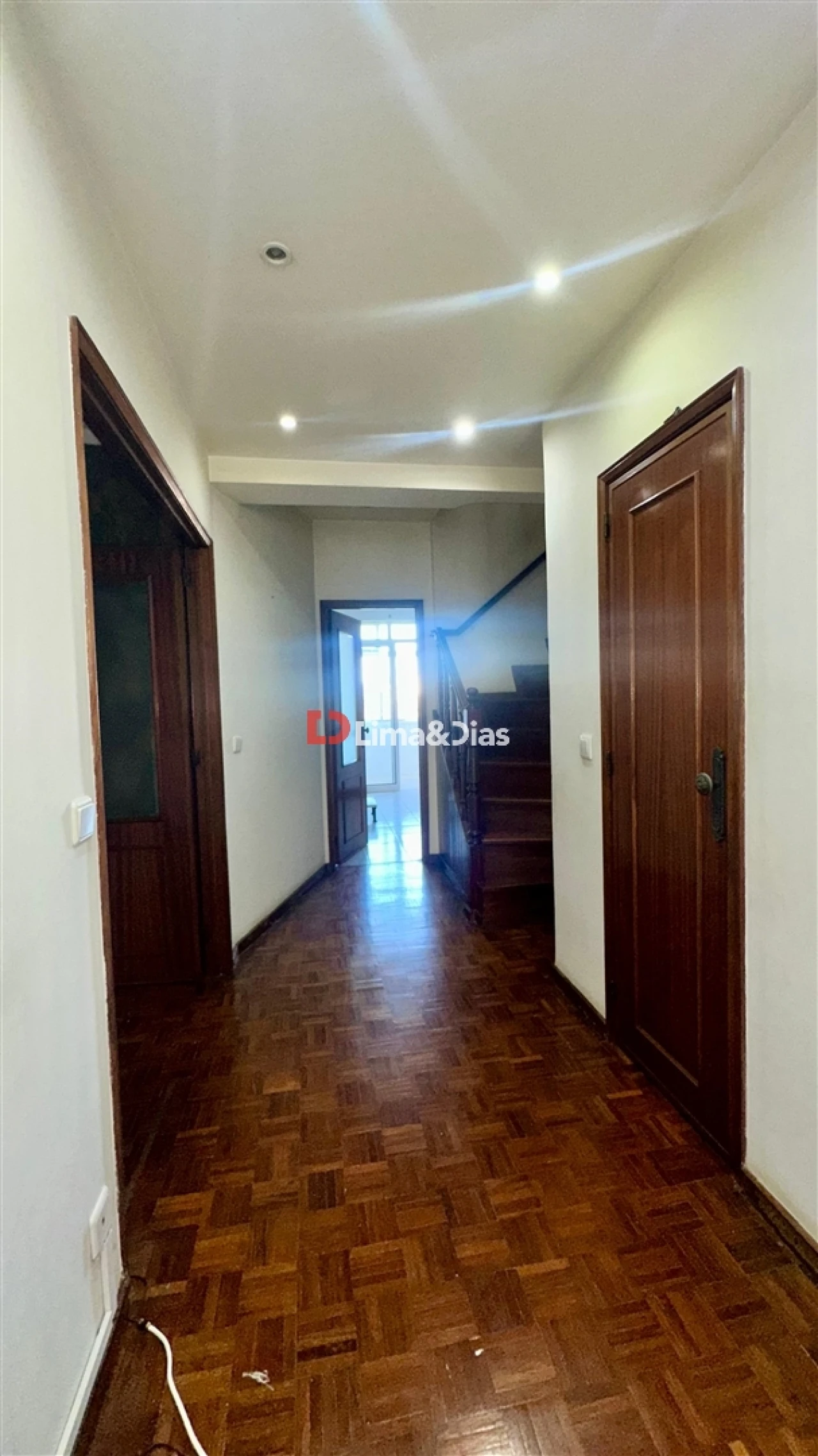 Apartamento T6 para Venda em Santa Marinha e São Pedro da Afurada Foto 14