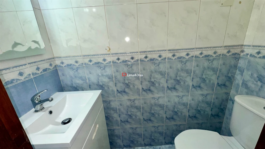 Apartamento T6 para Venda em Santa Marinha e São Pedro da Afurada Foto 10