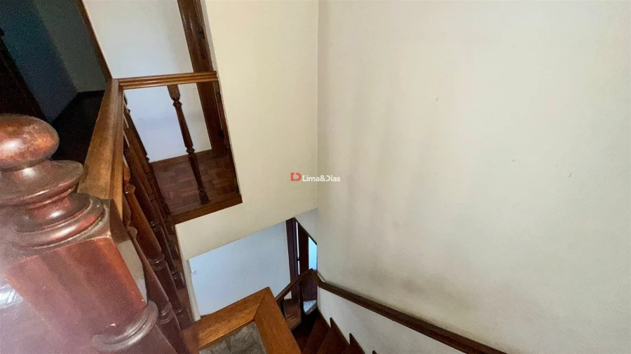 Apartamento T6 para Venda em Santa Marinha e São Pedro da Afurada Foto 16