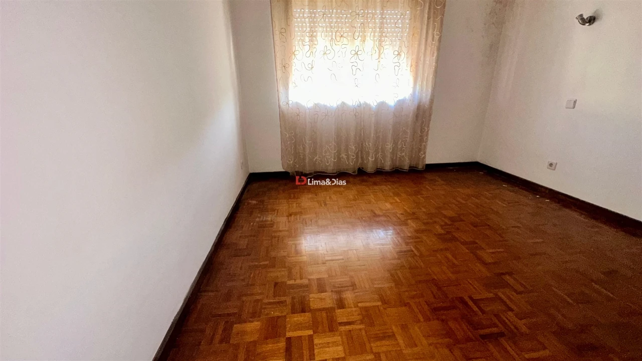 Apartamento T6 para Venda em Santa Marinha e São Pedro da Afurada Foto 6
