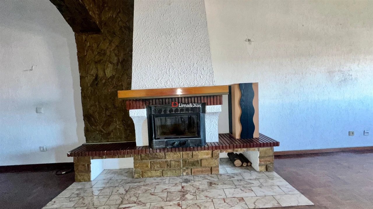 Apartamento T6 para Venda em Santa Marinha e São Pedro da Afurada Foto 11