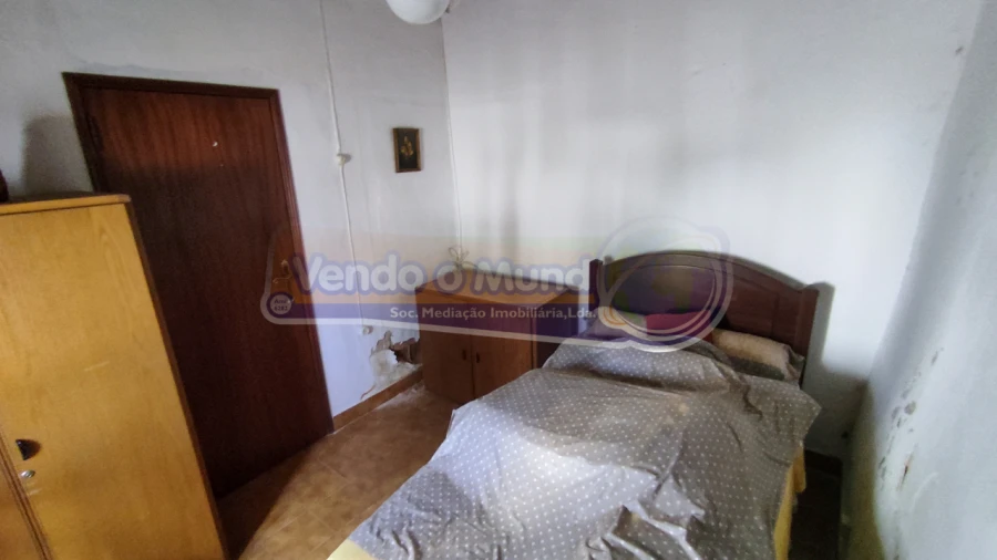 Moradia T2 para Venda em Cabeção Foto 11