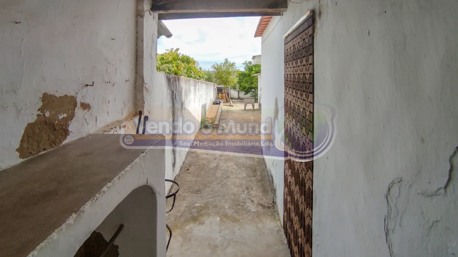 Moradia T2 para Venda em Cabeção Foto 19