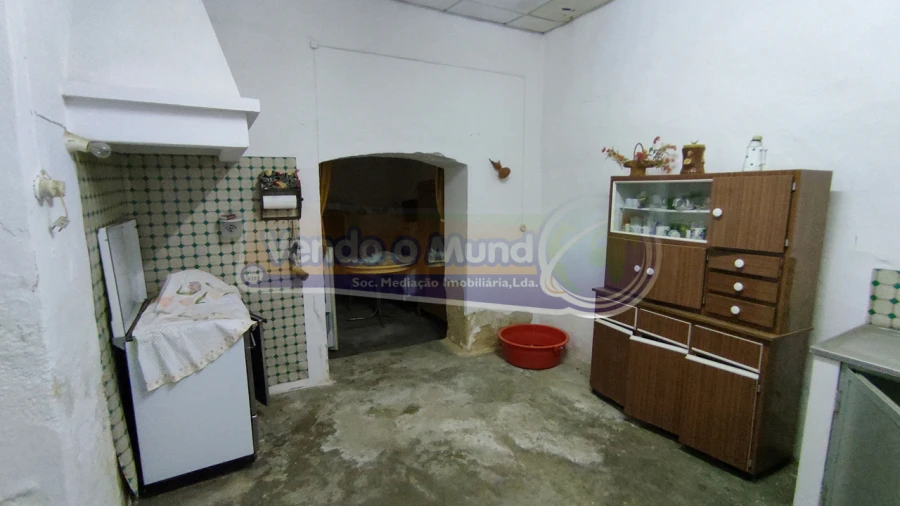 Moradia T2 para Venda em Cabeção Foto 4