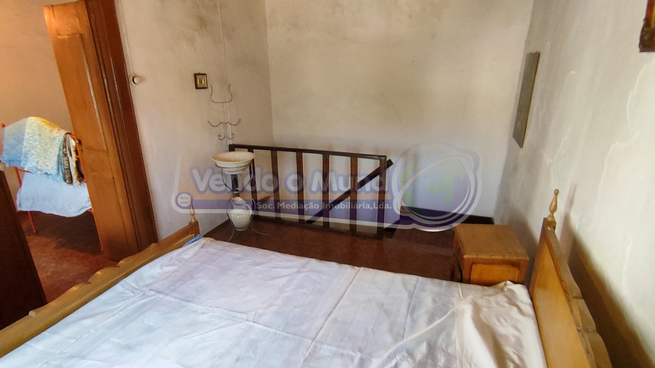 Moradia T2 para Venda em Cabeção Foto 16