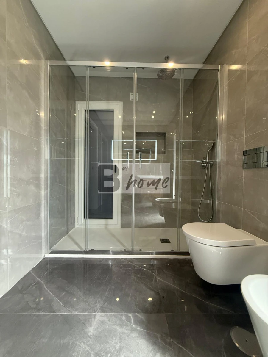 Apartamento T1 para Venda em Charneca de Caparica e Sobreda Foto 17