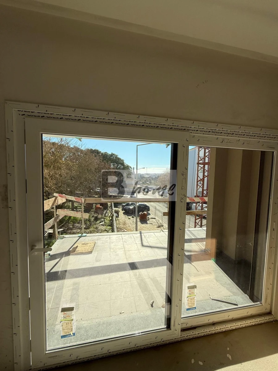 Apartamento T1 para Venda em Charneca de Caparica e Sobreda Foto 11