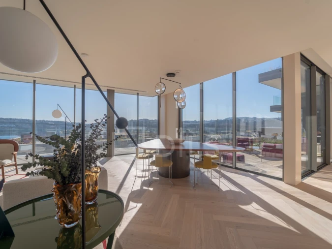 Moradia T3 para Venda em Campanhã Foto 2