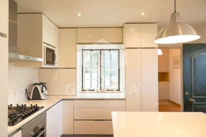 Moradia T4 para Venda em Alcabideche