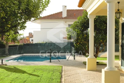 Moradia T4 para Venda em Alcabideche