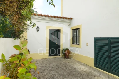 Moradia T4 para Venda em Alcabideche