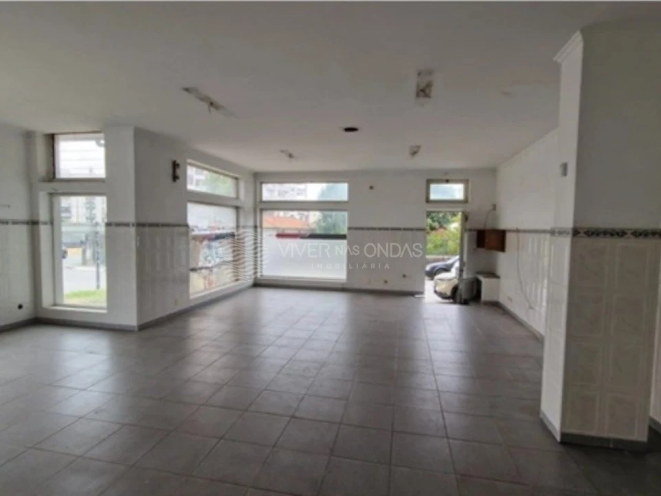 Loja para Venda em Mafamude e Vilar do Paraíso Foto 1