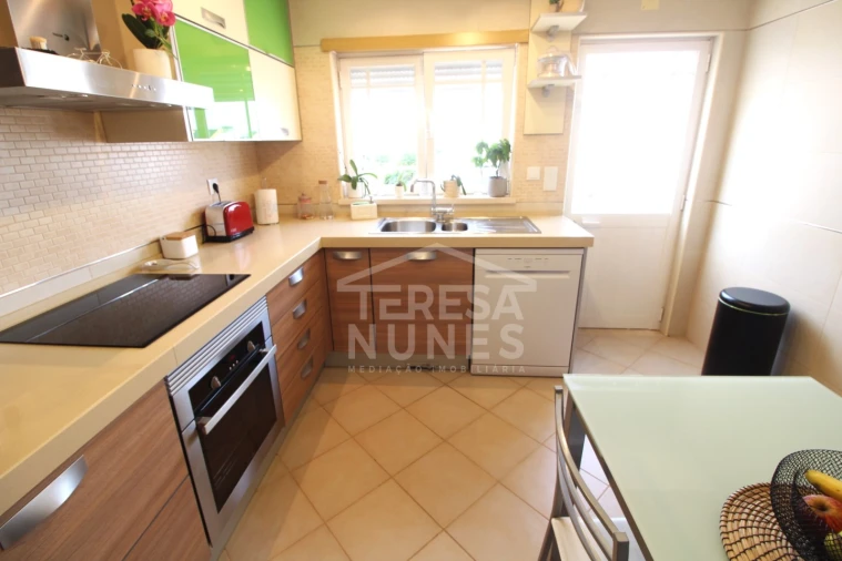 Moradia T3 para Venda em Quinta do Conde Foto 13